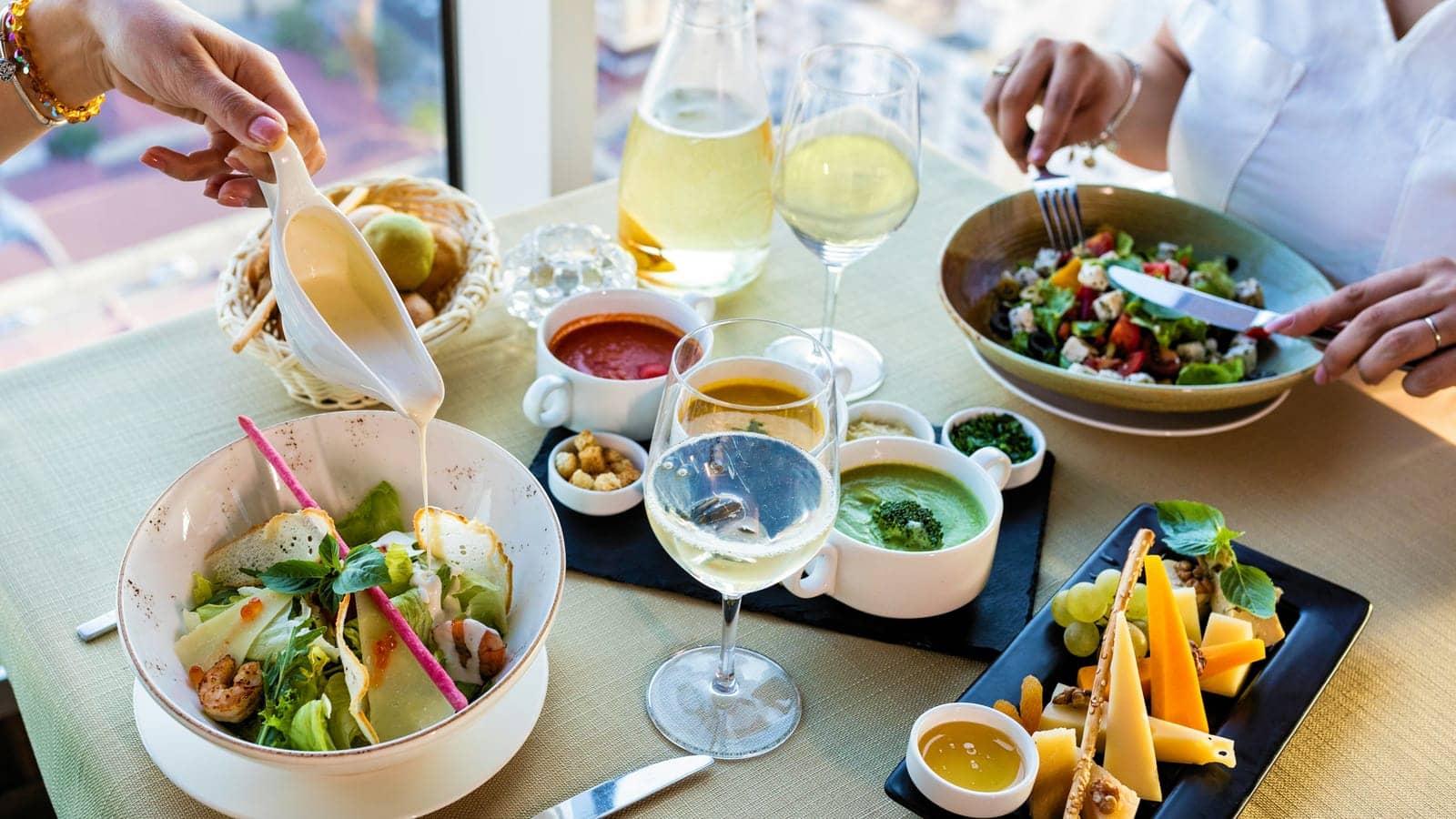 Cactus Club Cafe – Yacht Club